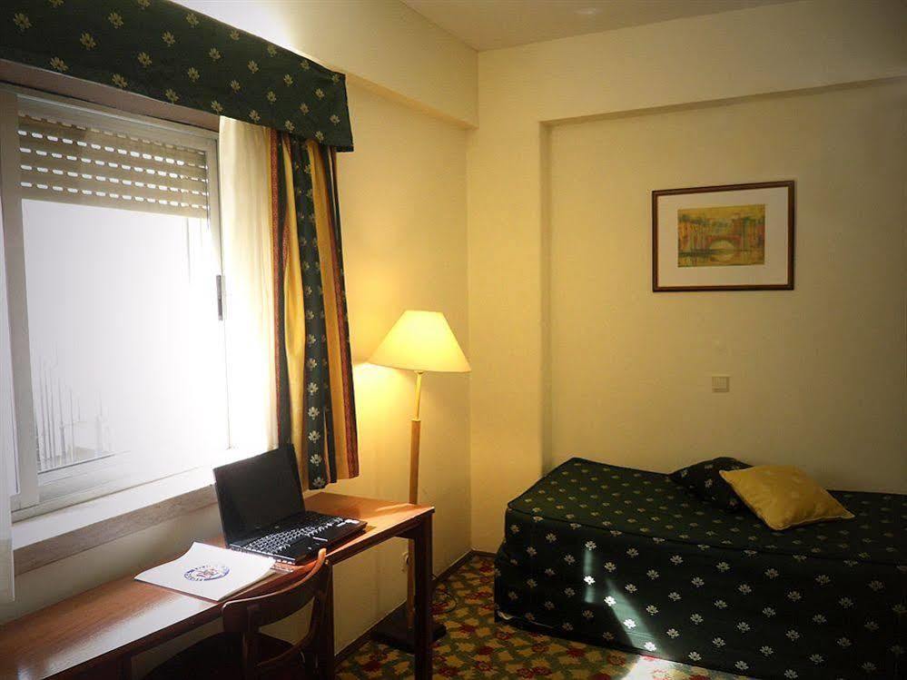 Hotel Jorge V Лиссабон Экстерьер фото